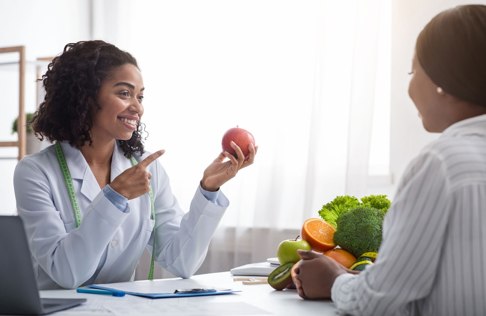 How Counseling for Nutrition Differs From Standard Diet Plans
