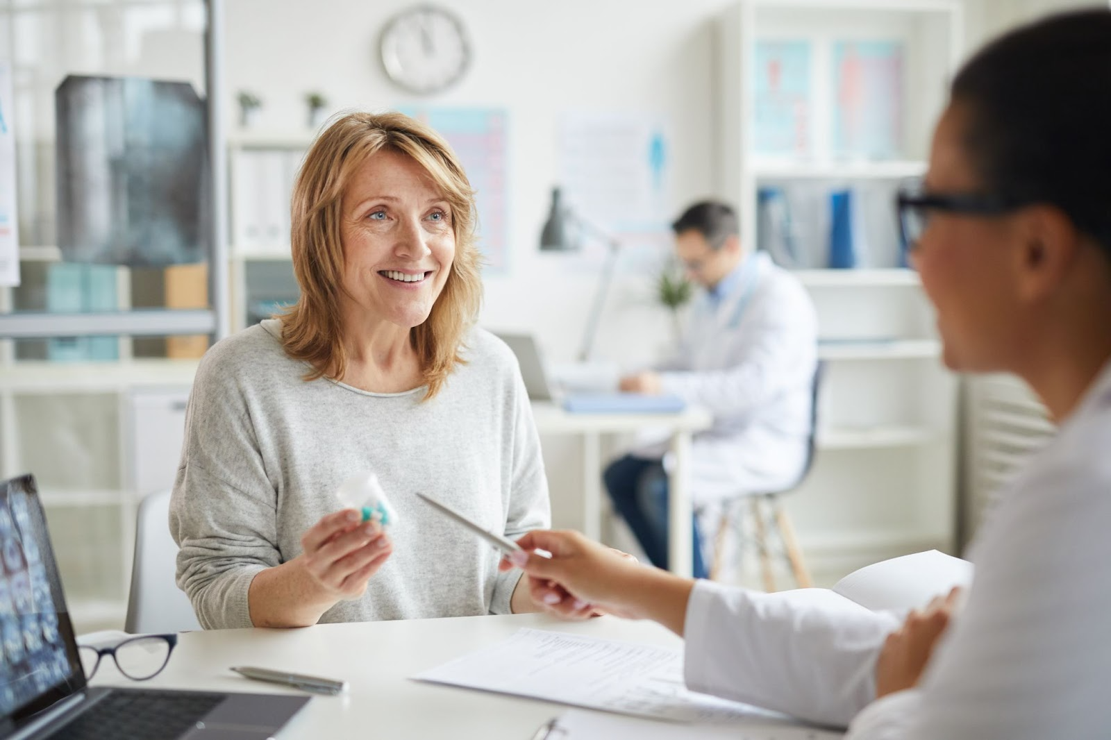 What Are the Signs That You Need Hormone Replacement Therapy?